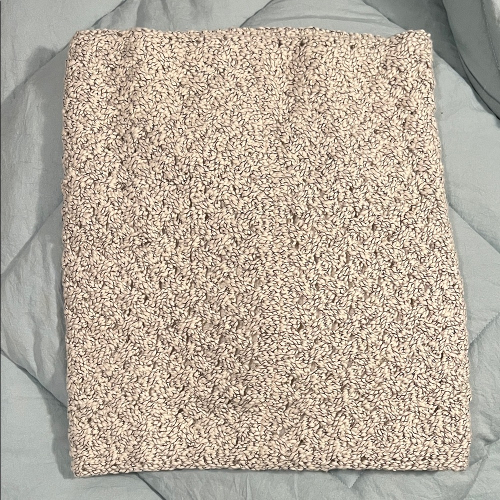Eddie Bauer Textured Knit Scarf in Gray - Picture 7 of 7